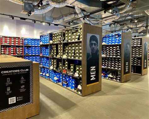 Adidas outlet store locations